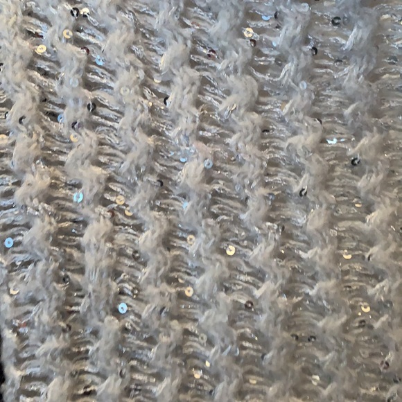 Knitted white sequin miniskirt!! - Picture 3 of 4